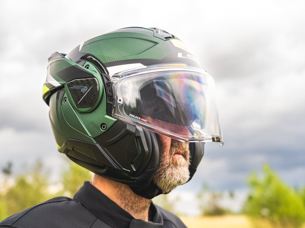 LS2 Advant II helmet review featured image