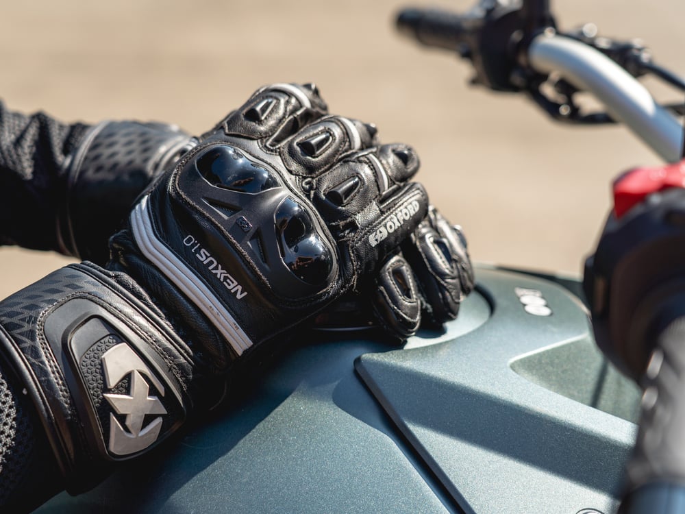 Oxford Nexus gloves review featured image