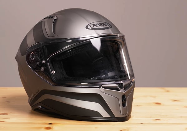 Video: Caberg Avalon helmet review featured image